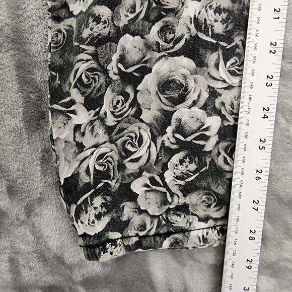 Seven7 Jeans Womens 10 Gray Black Floral Low Rise Skinny Leg Stretch Denim Roses - Picture 8 of 10